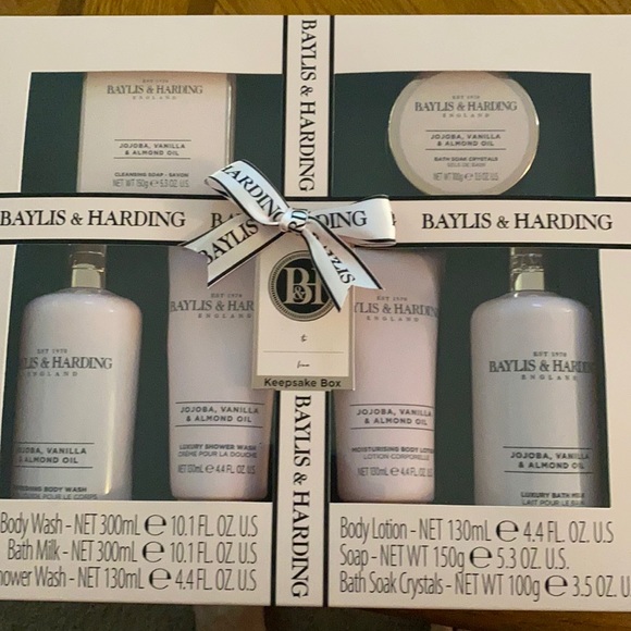 Baylis & Harding - Picture 1 of 5